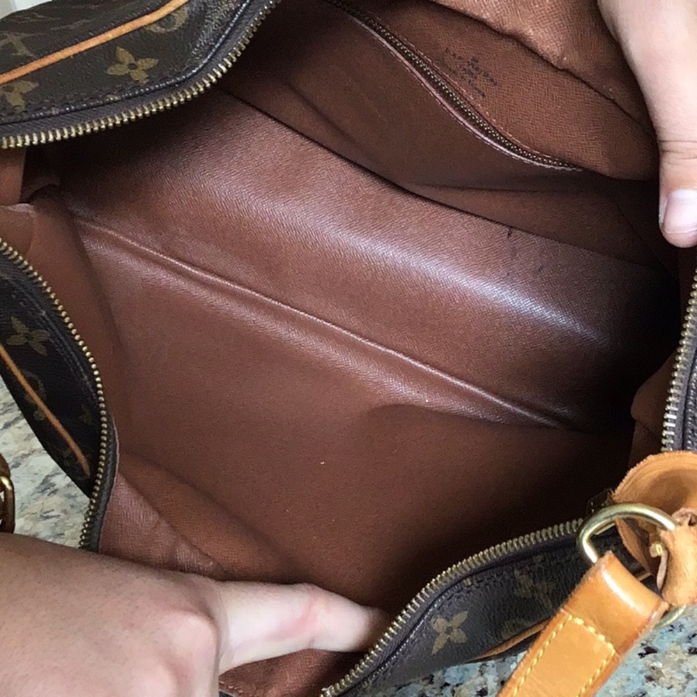 Louis Vuitton Boulogne Handbag - Picture 15 of 16